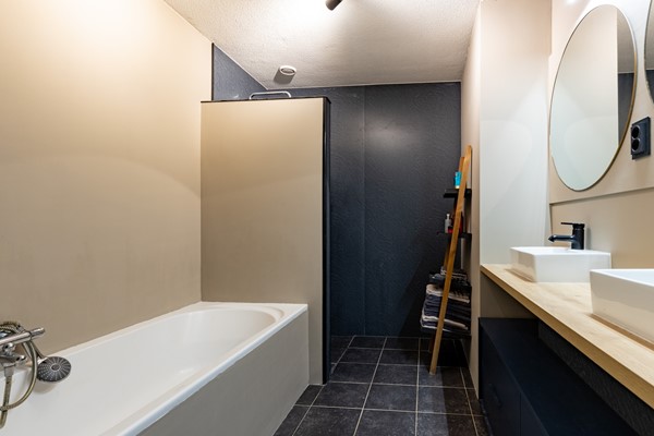 Medium property photo - Hoofdweg 1195A, 2151 MG Nieuw-Vennep